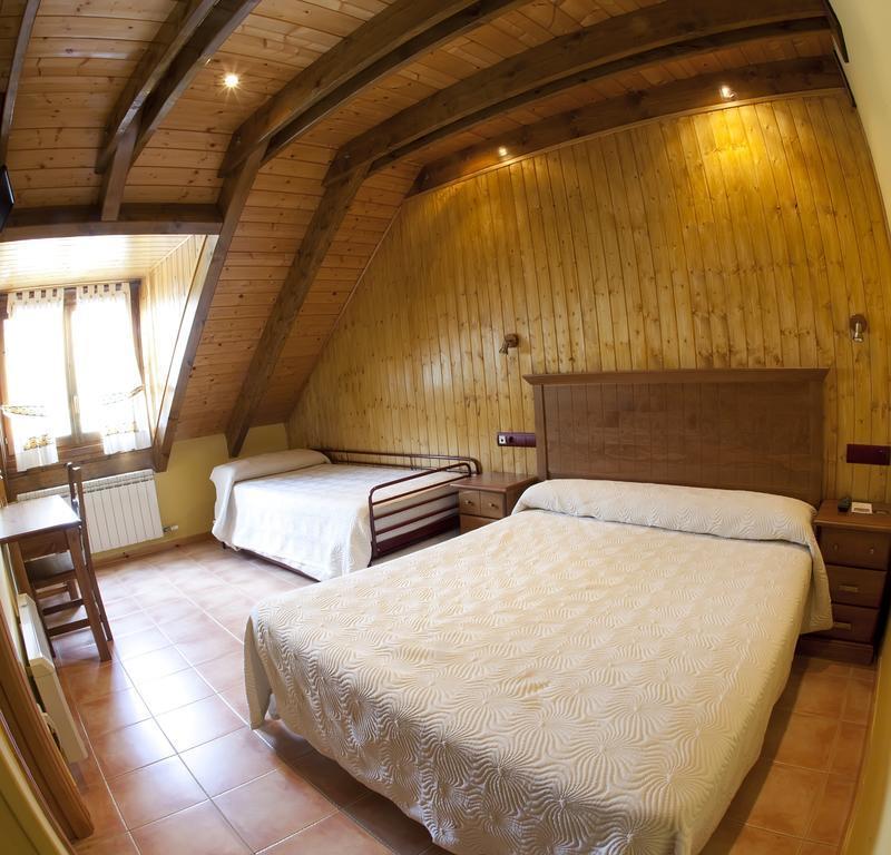 Hotel Sarao Escarrilla Exterior photo